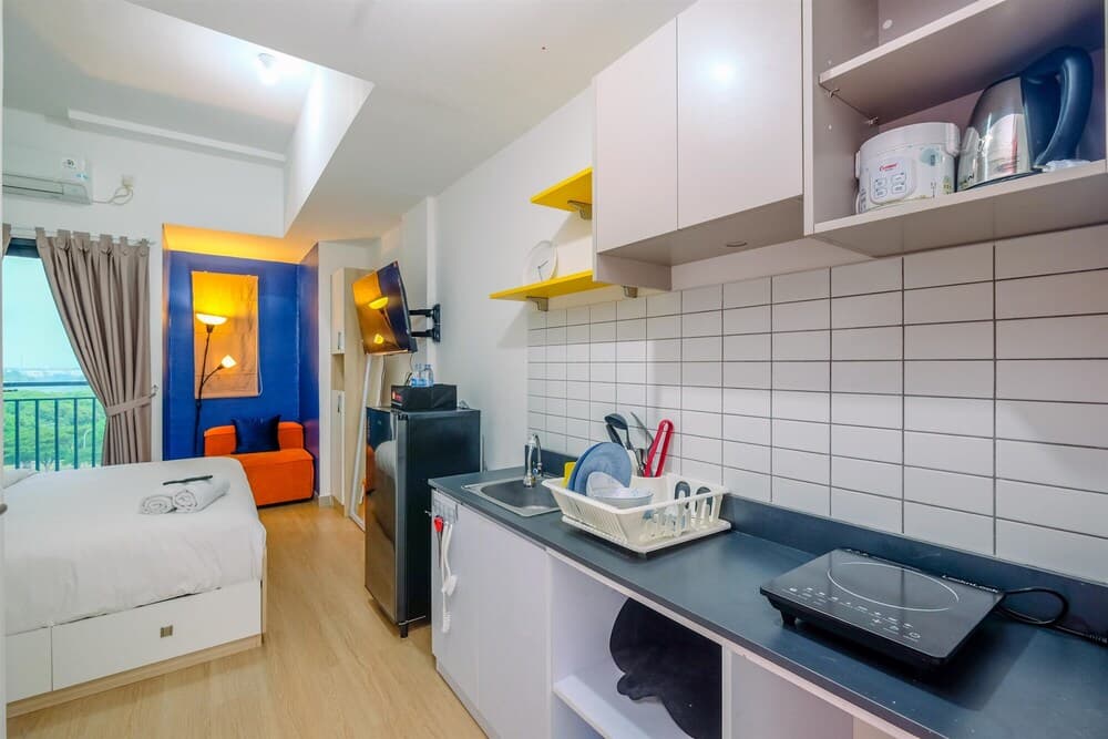 Warm And Comfort Studio Room At Sayana Bekasi Apartment