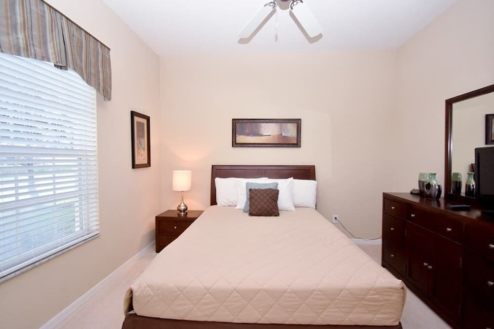 Paradise Palms -5 Bed Townhome W-splashpool-3046pp 5 Bedroom Townhouse by RedAwning