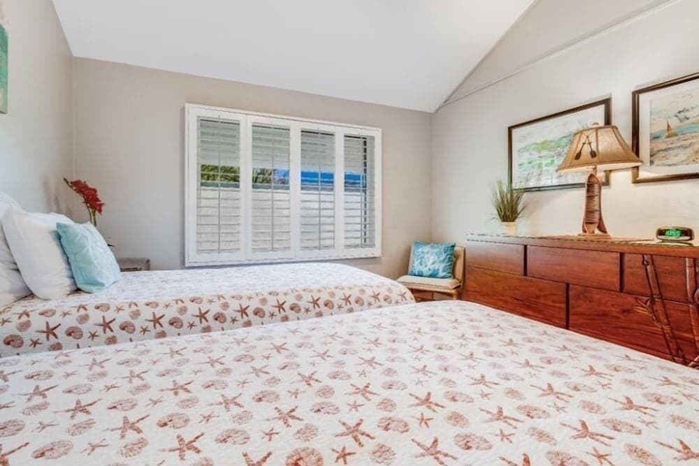 Maalaea Surf, #c-7 2 Bedroom Condo by RedAwning