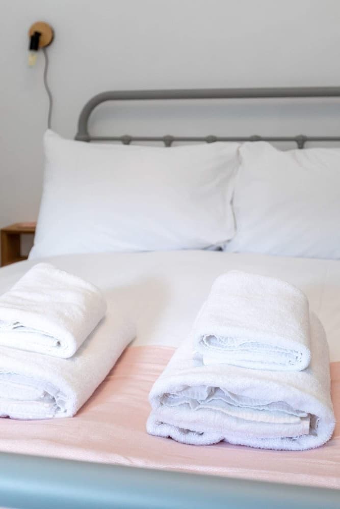 Serene and Spacious 1 Bedroom Garden Flat in Clapton