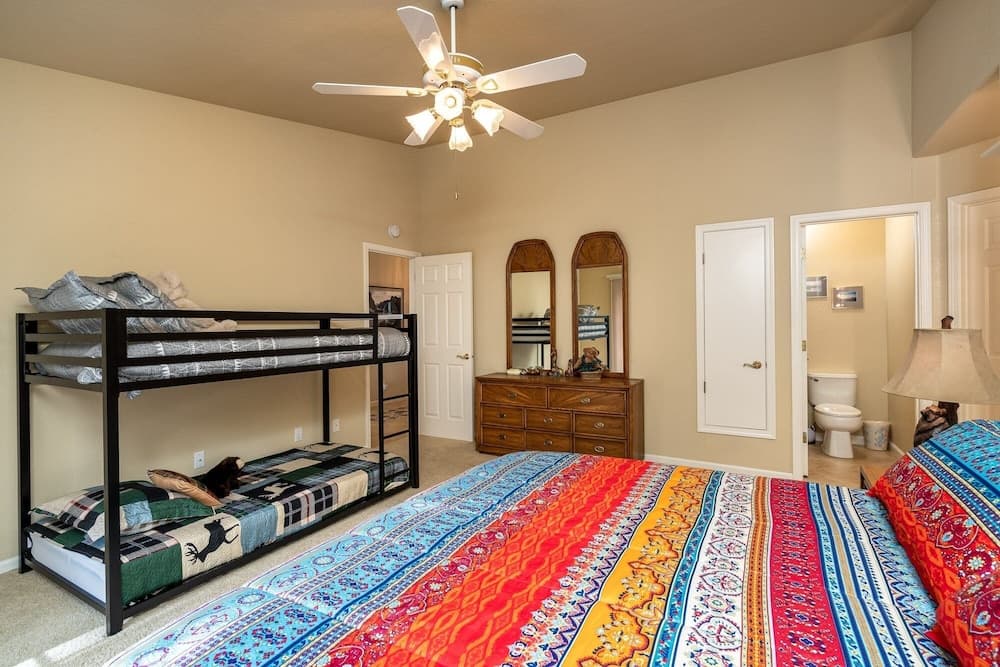 Happy Trails - Updated 3-bedroom Home With Cozy Sunroom and Spacious Deck 3 Home by Redawning