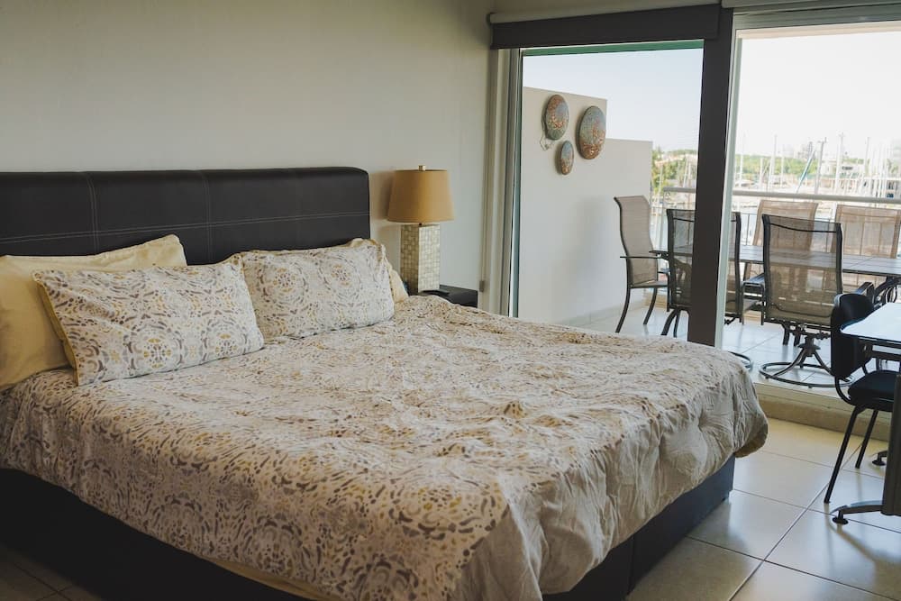 Costa Veleros Apartments