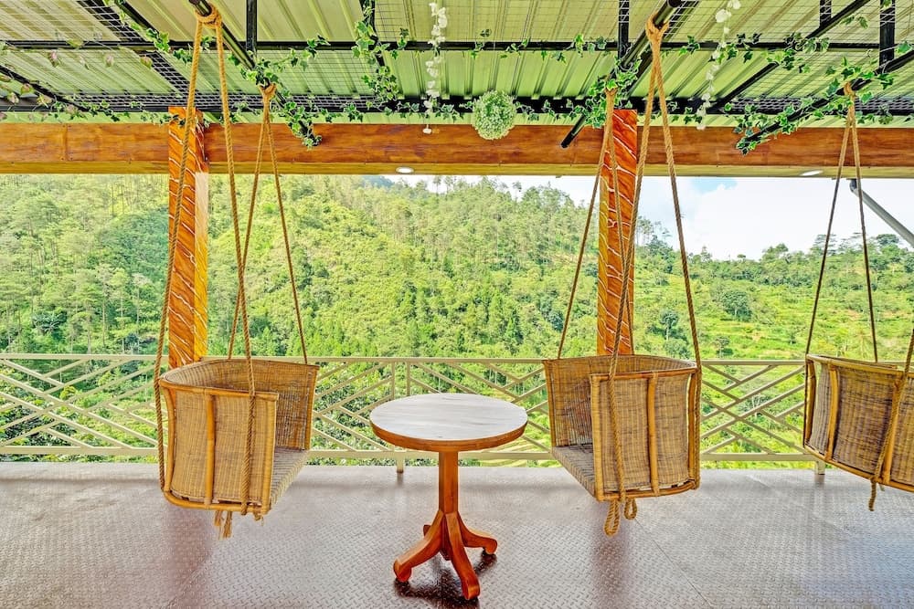 OYO Homes 91095 Desa Wisata Conto