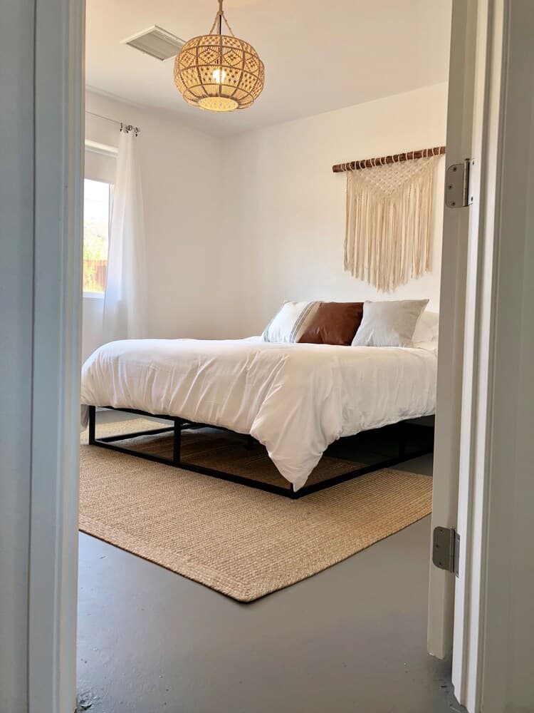 Stargazers' Abbey - In Joshua Tree! 3 Bedroom Home by Redawning