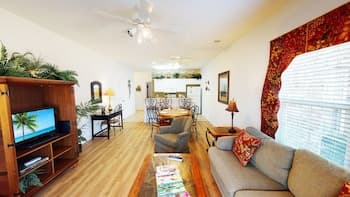 Champions Golf Villas, Easy Club House Access by Coastline Resorts