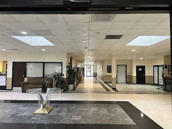 Homestay Inn and suites