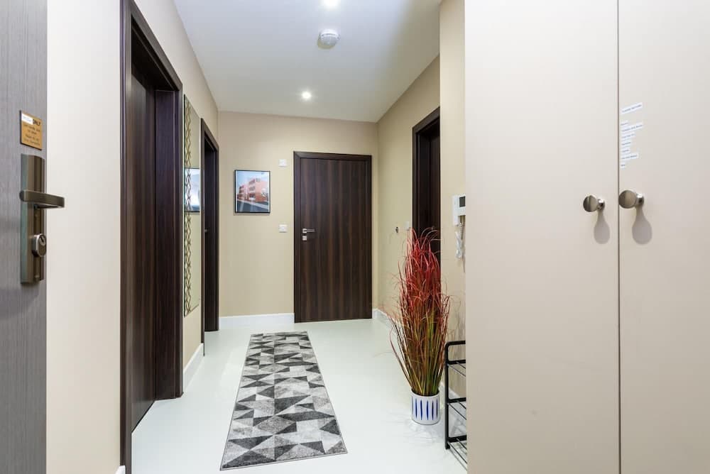 Extra Large Apartment With Parking