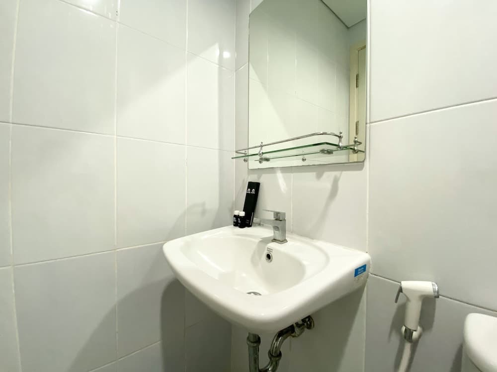 Luxury And Minimalist Studio At Patraland Urbano Apartment