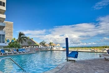 Ft Lauderdale Oceanfront Resort Condo W/ Views! 1 Bedroom Apts by Redawning