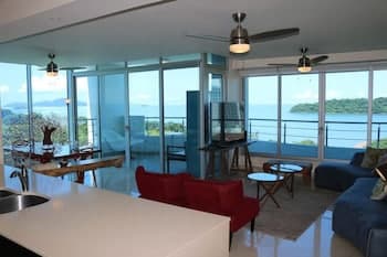 07F Resort Breathtaking Ocean Views Panama Canal