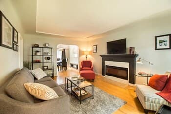 438 West 21st Beautiful 3 Bdrm Newly Reno d Home Cambie Area