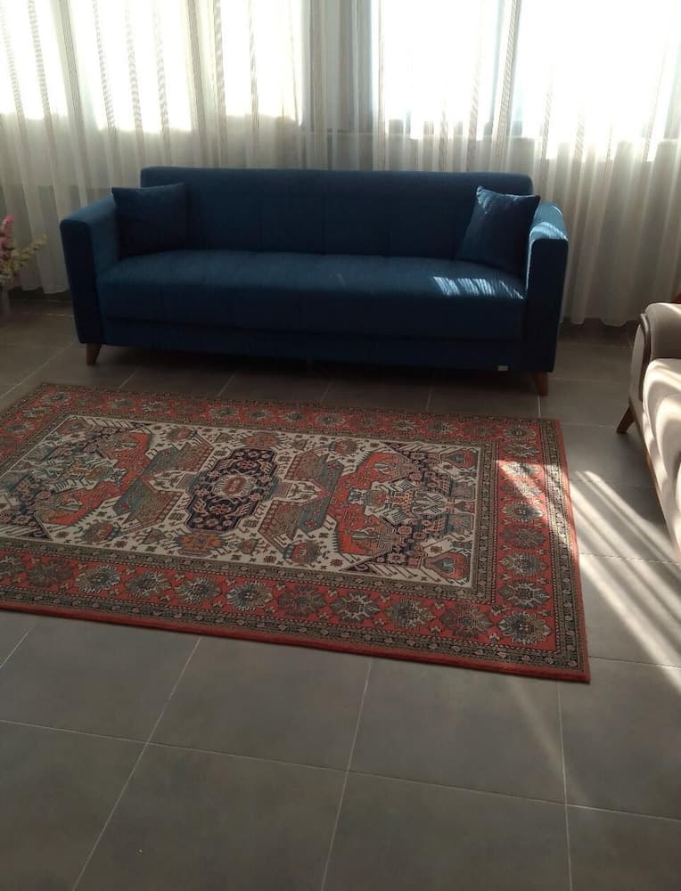 Flat Close to Sea With Balcony in Seferihisar