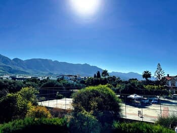 Peaceful Flat With Shared Pool Near Sea in Kyrenia