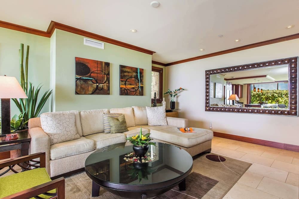 Hale Papakea Ko Olina Beachfront Villa w/ Views