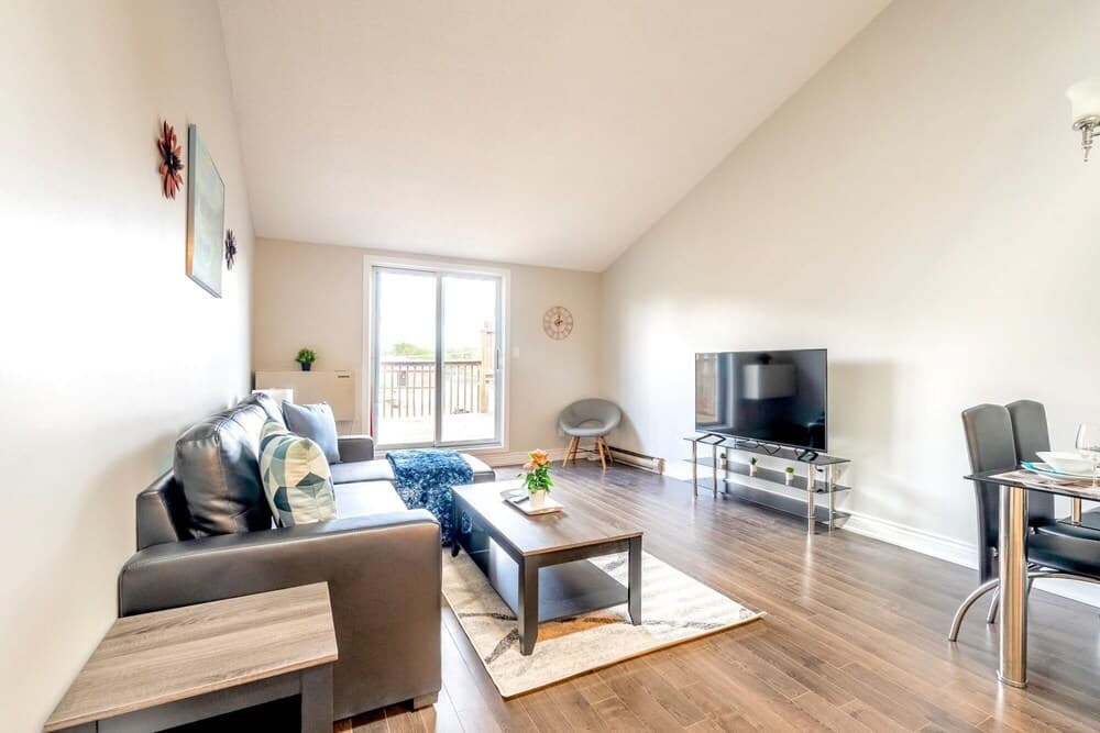 1BR Loft Close to DT Cambridge Trail and Park