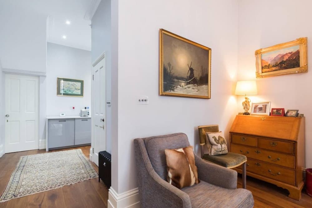 Fantastic Traditional 1bed Apartment Pimlico