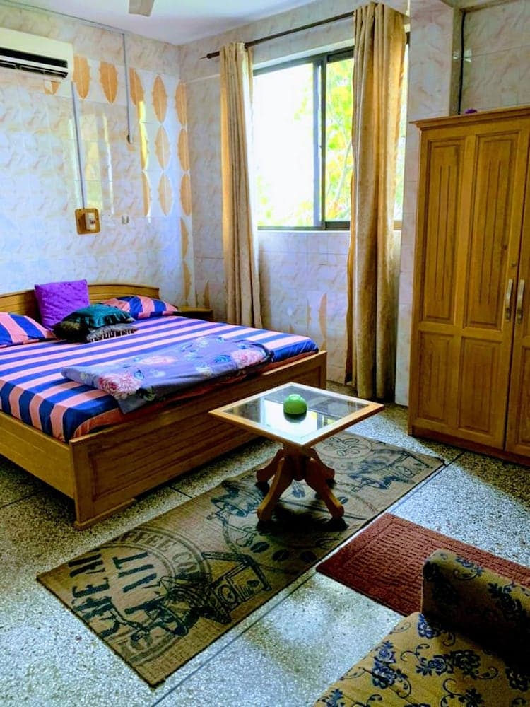 Room in Guest Room - Renajoe Exclusive Guesthouse Tema Community 9