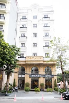 Ostara Hotel & Apartment