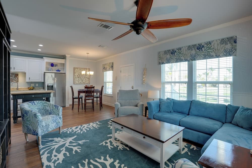 Fort Myers Home Near Sanibel Island Causeway