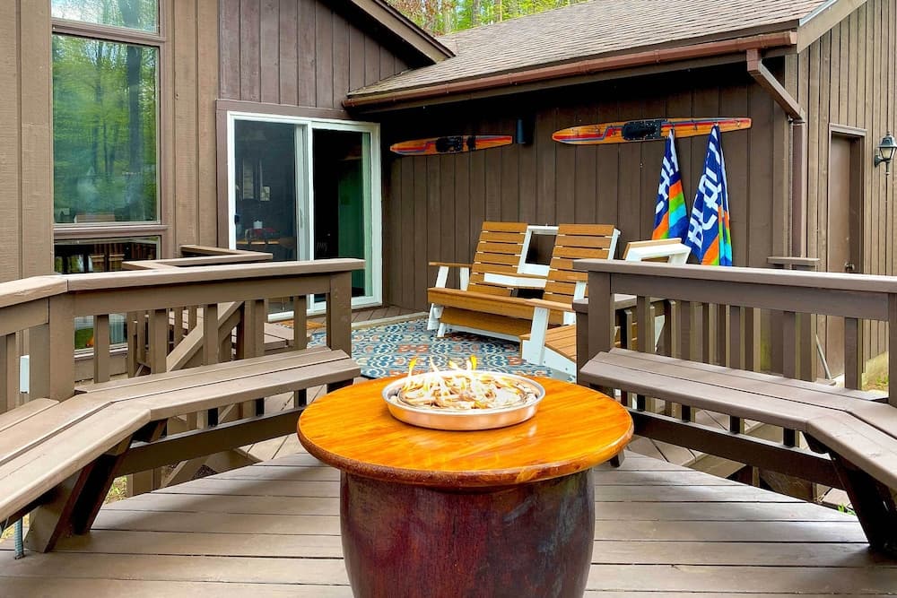 Arbor Vitae Home w/ Game Room: Snowmobiles Welcome