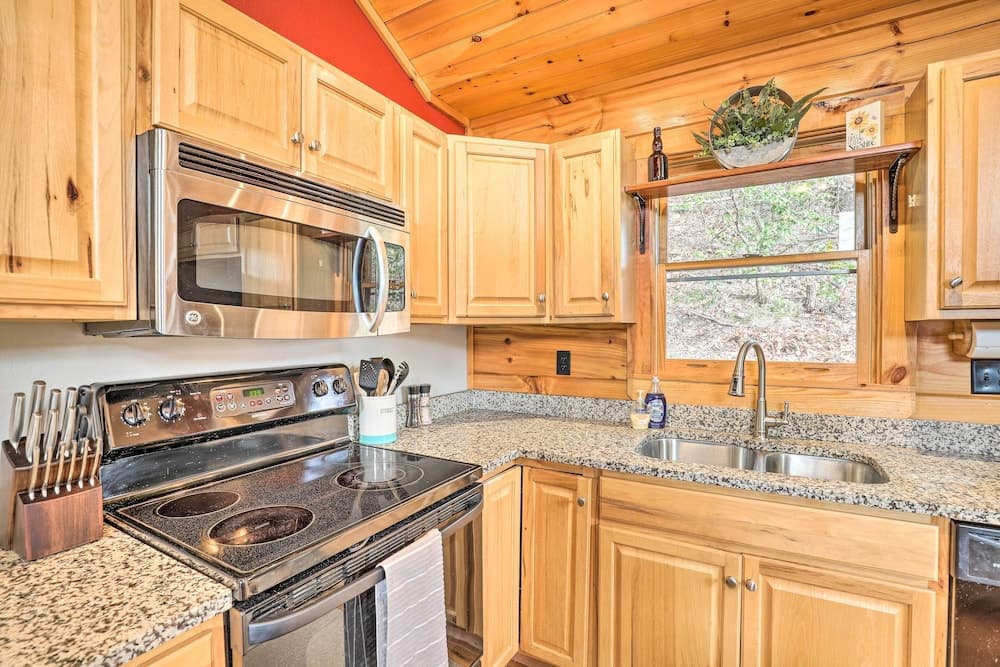 Rustic Cabin w/ Mountain Views & Private Deck!