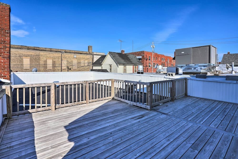 Updated Lake Erie Home ~ 34 Mi to Cedar Point!