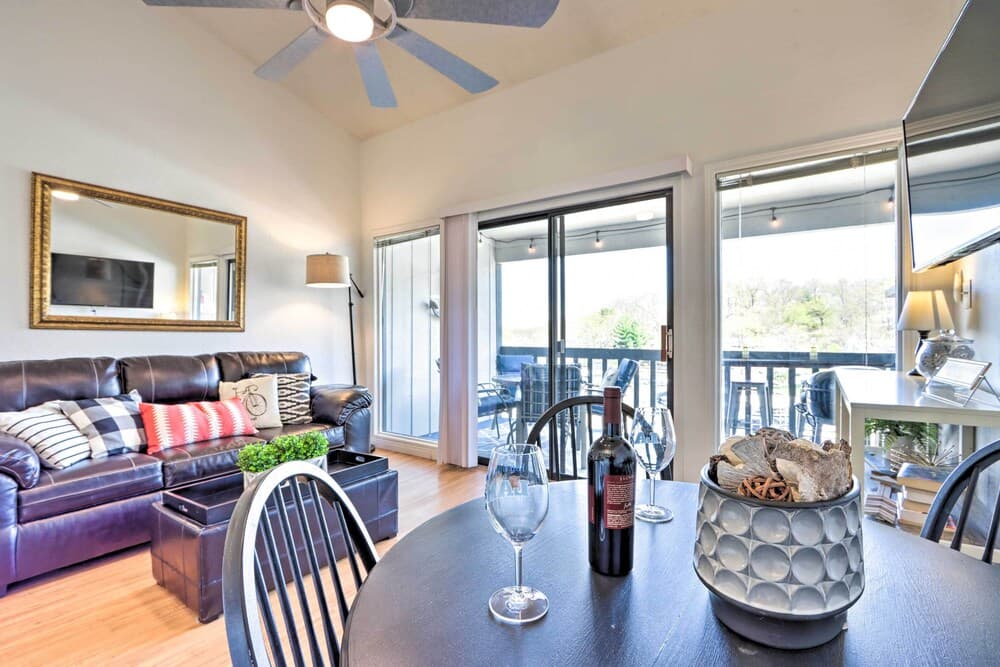 Heron Bay Resort Condo w/ Lake Views & Pool!