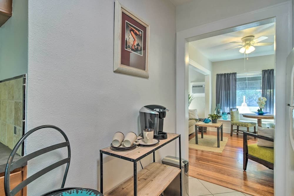 Downtown St. Pete Studio < 1 Mi to Tropicana Field