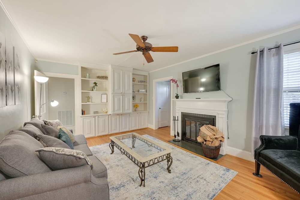 Quaint Goldsboro Home w/ Screened-in Porch!