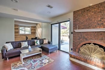 Updated Home: 7 Mi to Tech Center, 13 Mi to Dtwn