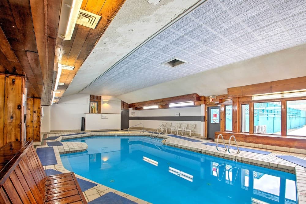 Loon Mountain Condo w/ Pool & Game Room Access!