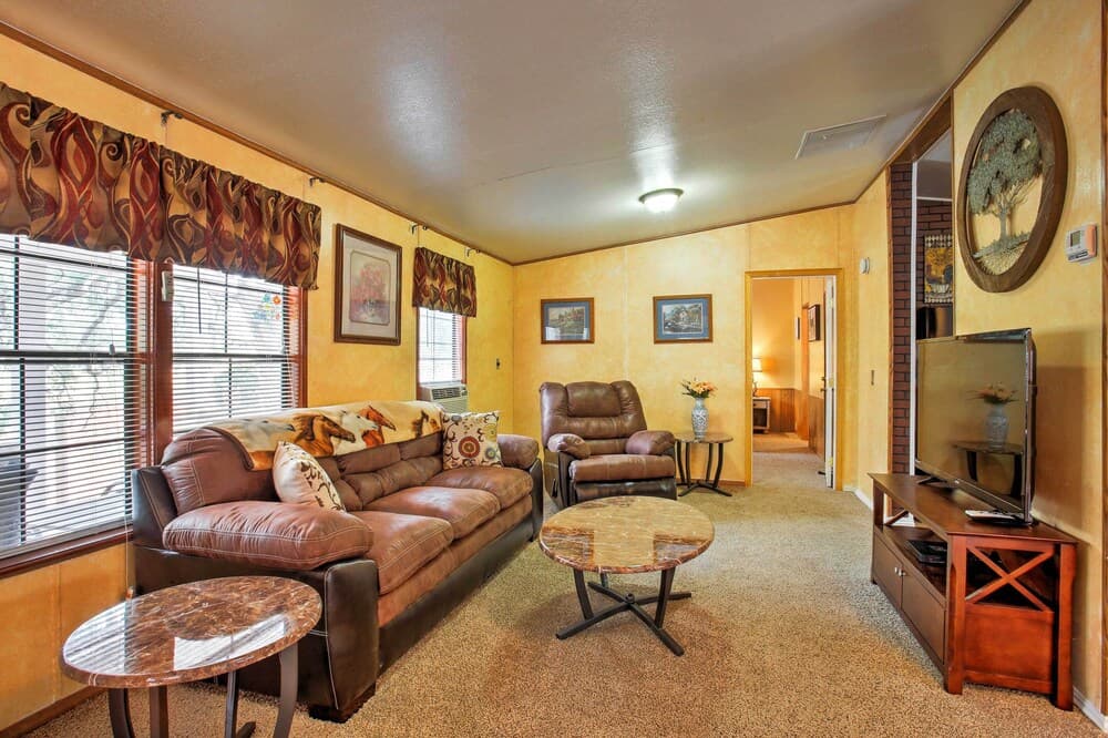 Peaceful 'serenity Ranch' - Day Trip to Yosemite!