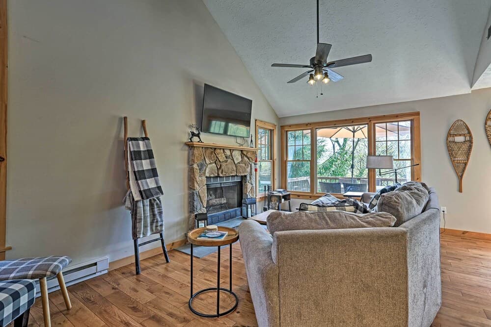 Tannersville Retreat < 1Mi to Camelback Mtn Resort