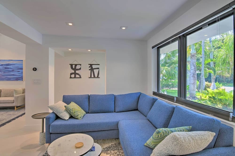 Luxe Wilton Manors Home w/ Private Boat Dock