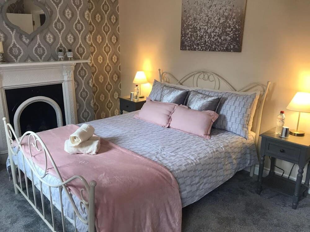 Helens House Derry City Centre Remarkable 3-bed