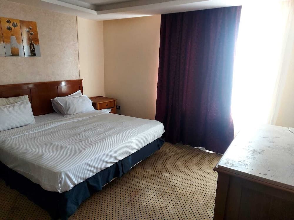 Al Fouad Pyramids & Grand Museum Hotel