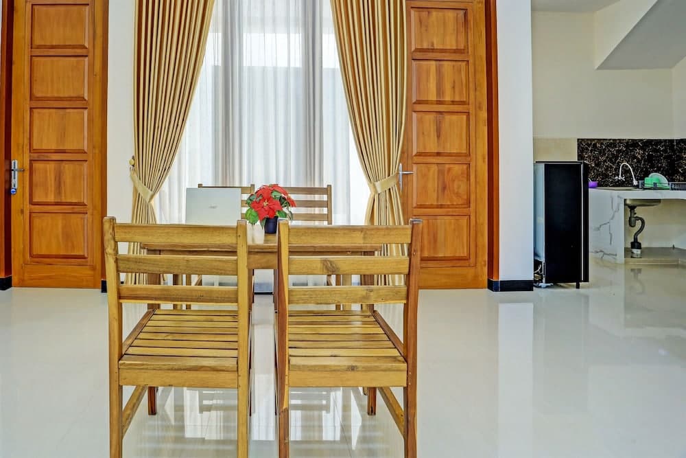 OYO Life 92321 Abiyan Villa Homestay Syariah