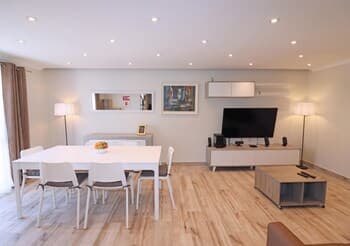 Stcc in Santa Cruz With 2 Bedrooms and 1 Bathrooms