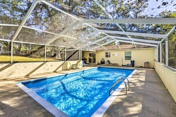 Relaxing Tallahassee Oasis w/ Lanai + Pool!