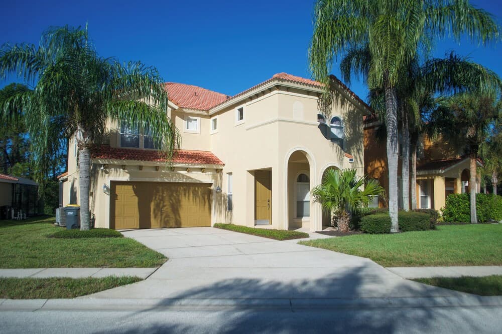 Outdoor Oasis w/ Pool: Davenport Resort Escape!