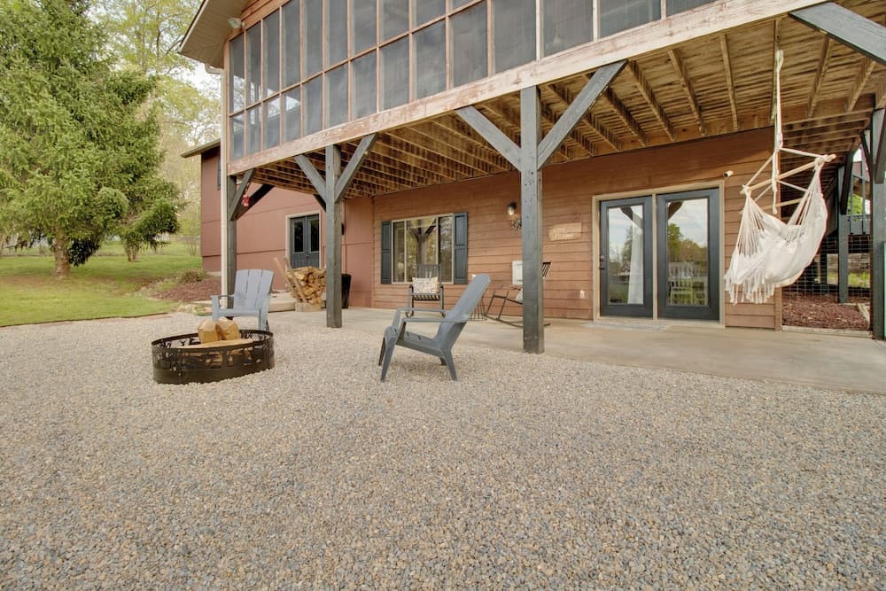 Waterfront Home Near Mark Twain National Forest