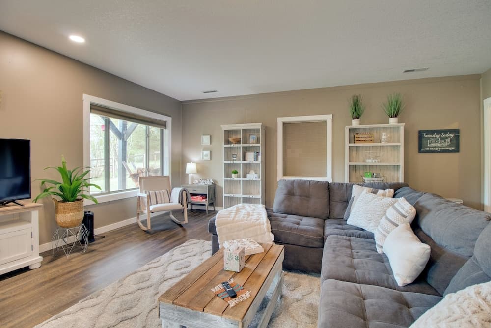 Waterfront Home Near Mark Twain National Forest