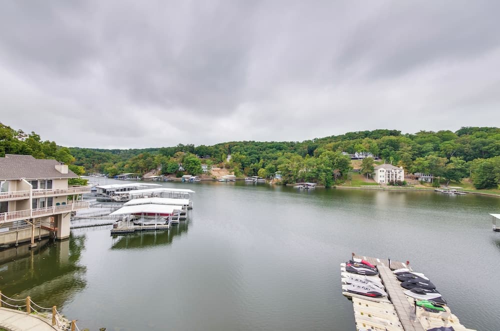 Osage Beach Condo: Community Pool & Boat Dock