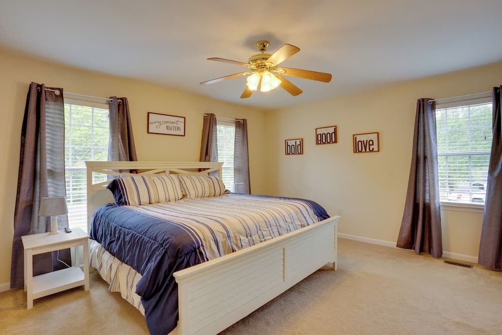 Mineral Getaway w/ Grill, Fire Pits + Boat Docks!