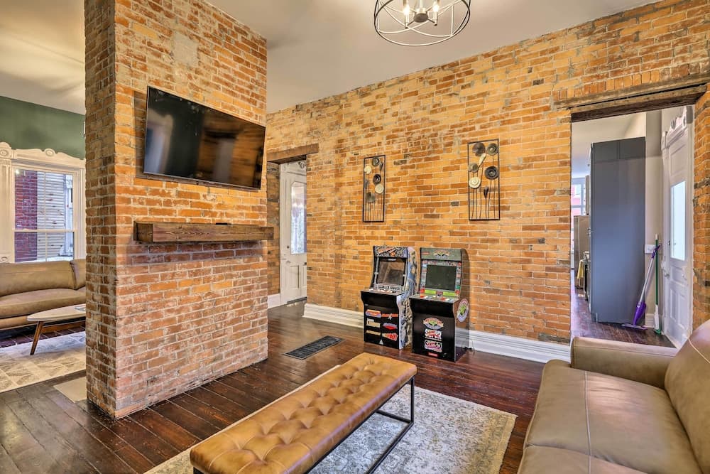 Near Downtown Dayton: Historic South Park Home