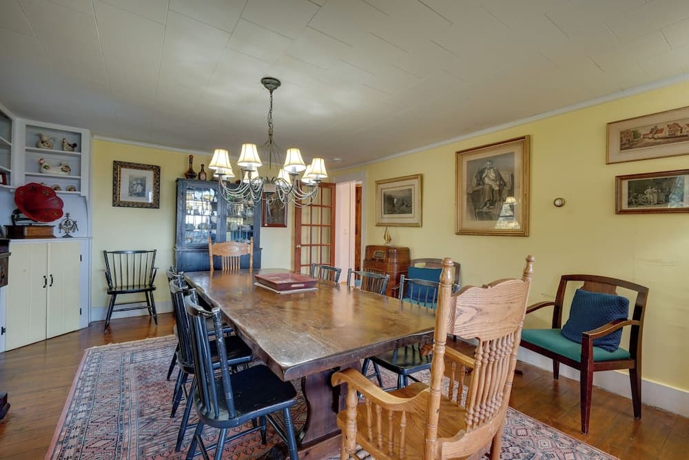 'john's Farmhouse in Mount Snow' on 120 Acres!