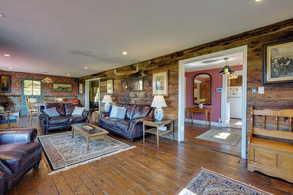 'john's Farmhouse in Mount Snow' on 120 Acres!