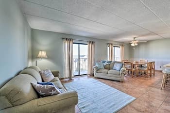 Simple North Wildwood Condo - Steps to Beach!