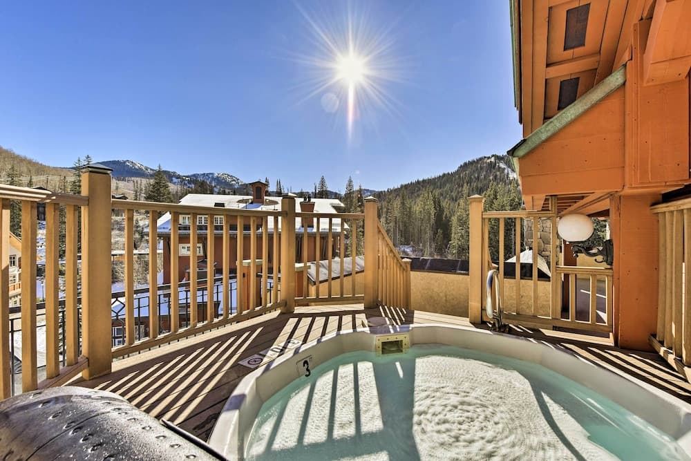 Solitude Creekside Condo-closest to Ski Lift!