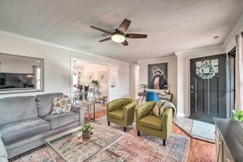 Chic Bentonville Abode Close to Bike Trails!